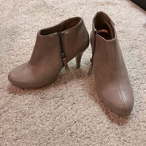 Ankle boots